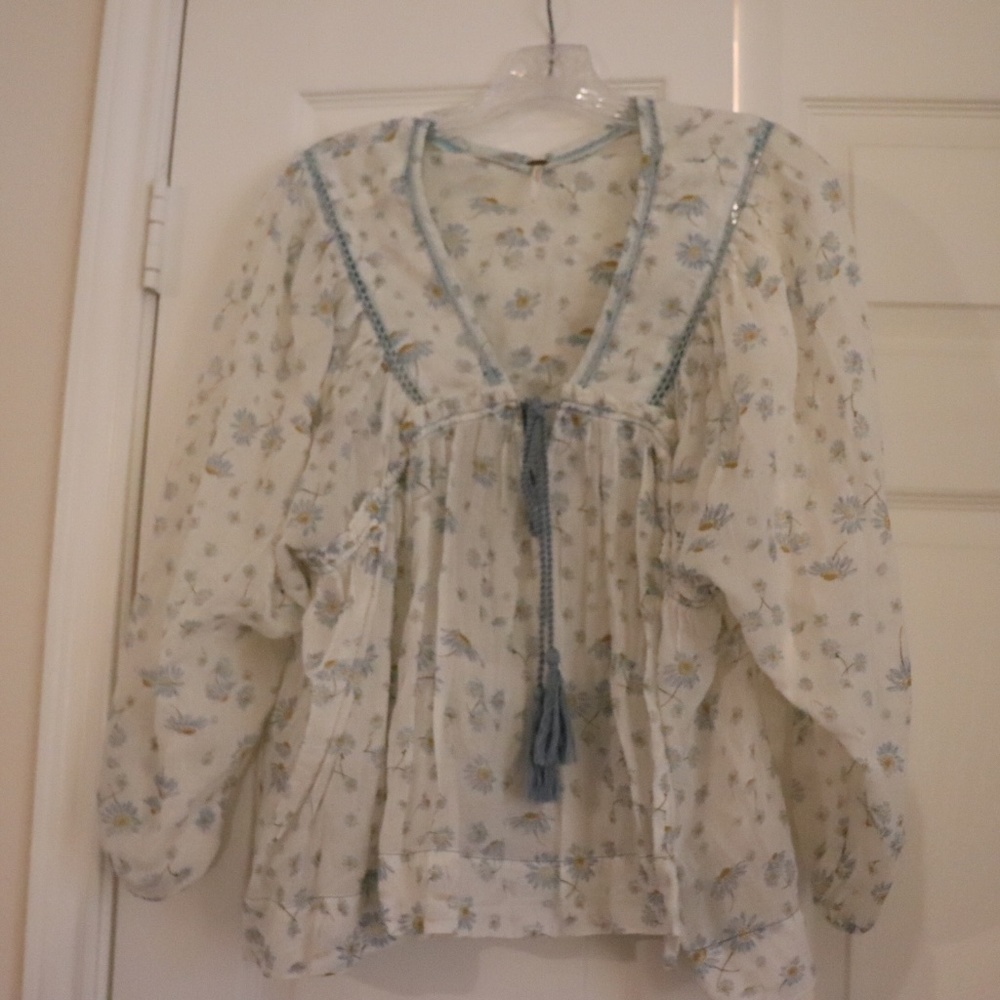 Free People Floral Peasant Blouse